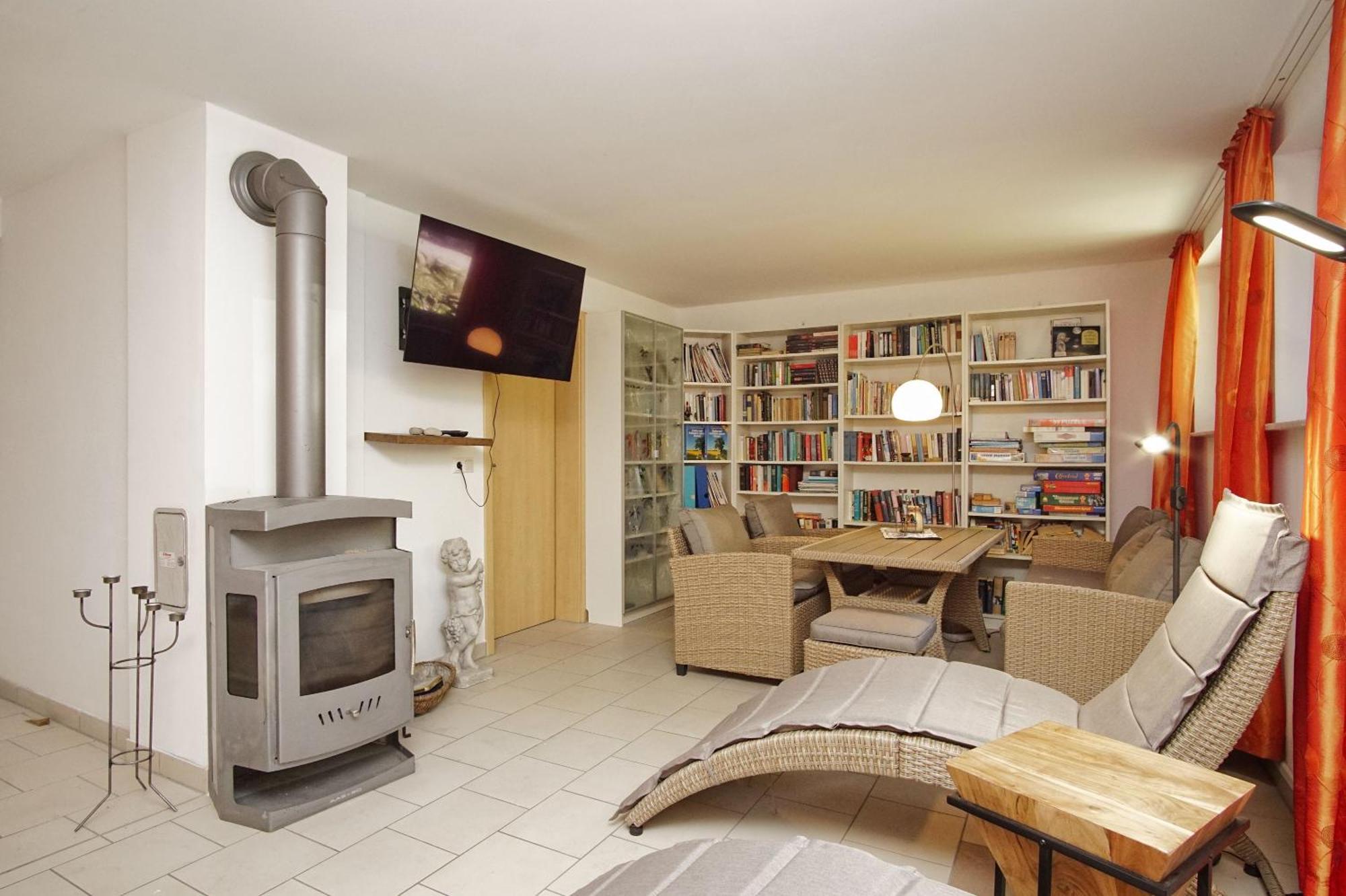 Moderne Fewo Nr 4 Mit Balkon, Sauna Im Haus, Garten - Ferienwohnungen Am Wald Klein Gelm Luaran gambar